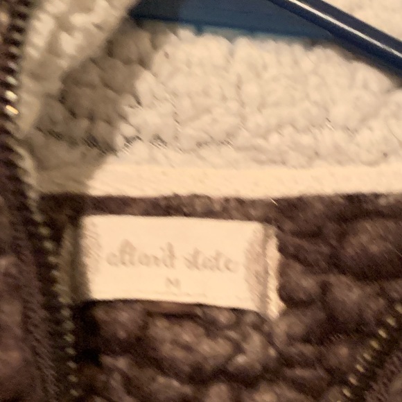 Altar’d state sherpa - Picture 2 of 3